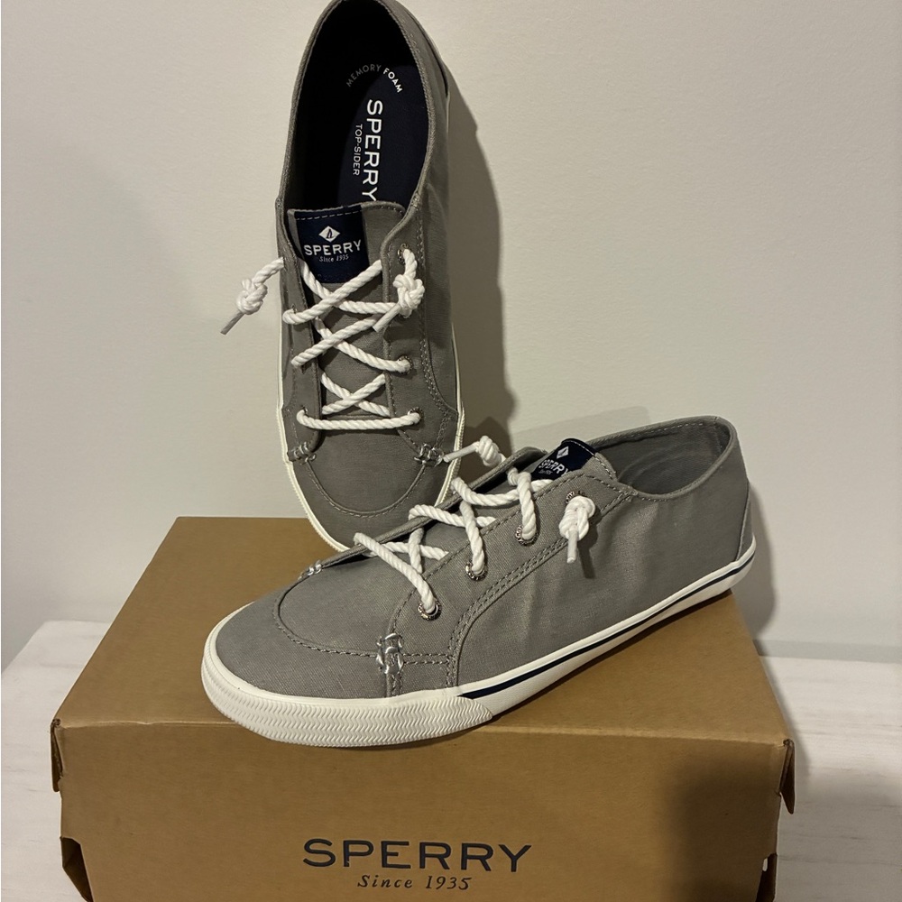 NWT Sperry Sneakers
